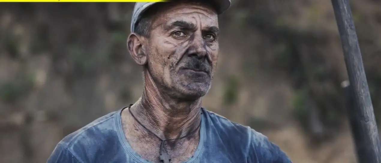 Striscia la notizia approda a Serra San Bruno alla scoperta degli ultimi carbonai