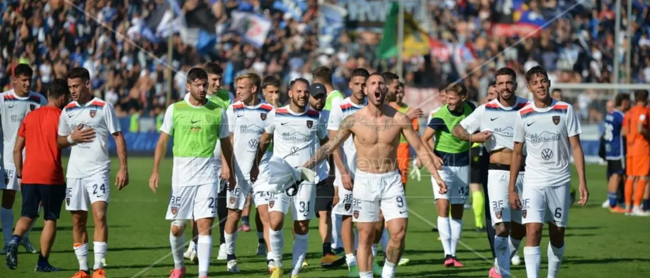 Cosenza, il recupero è d’oro: a Pisa finisce 1-2. Mazzocchi segna ancora al 98’