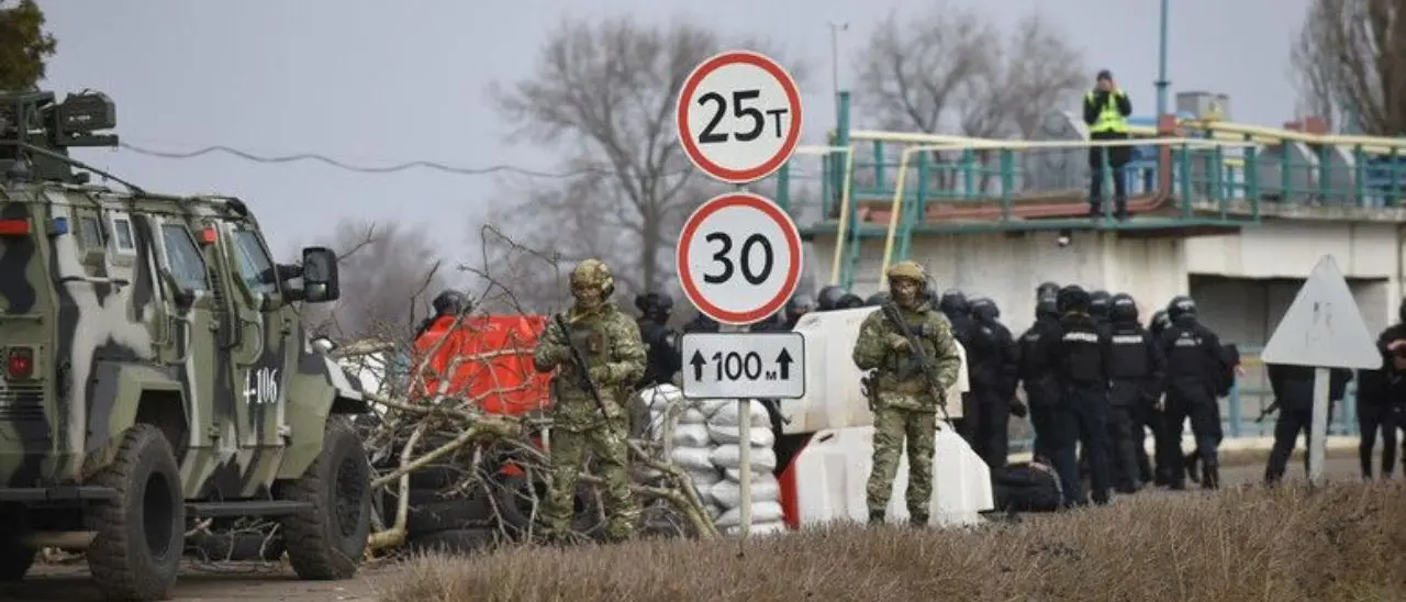 Ucraina, ancora esplosioni a Zaporizhzhia: scatta l’allarme antiaereo in molte regioni