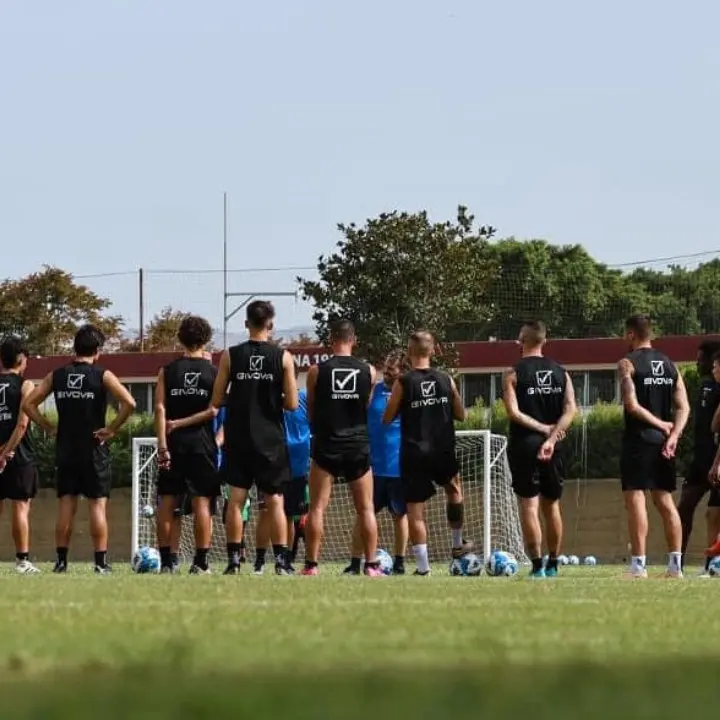 Serie D, LFA Reggio Calabria-Siracusa: le scelte di mister Trocini e le probabili formazioni