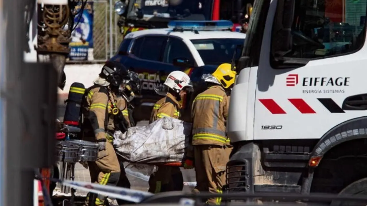Spagna, incendio in tre discoteche a Murcia: 13 morti e 15 dispersi