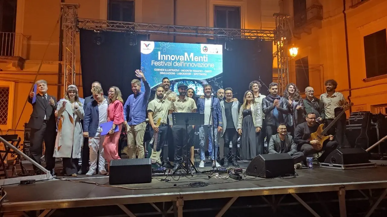 Vibo Valentia, concluso il festival InnovaMenti: tre giorni di dibattiti e musica per capire le nuove tecnologie