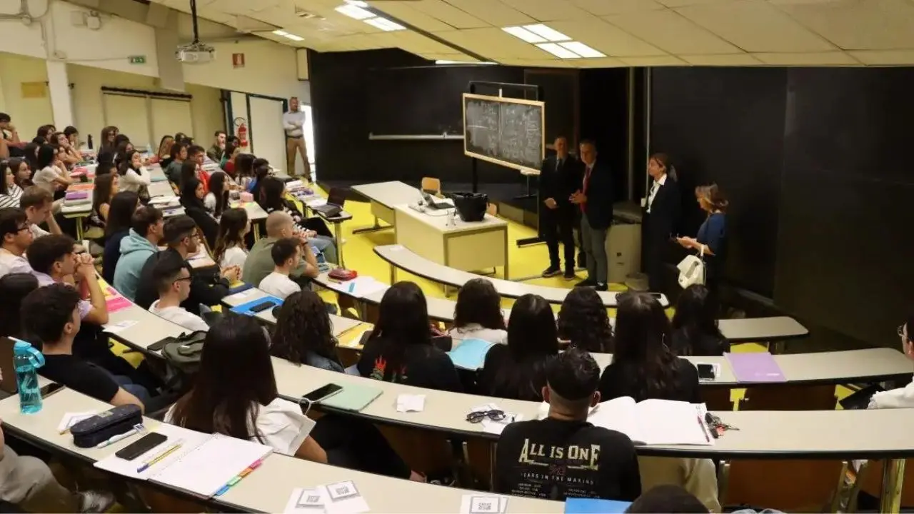 Unical, partono i corsi di Medicina e Chirurgia: 120 studenti inziano le attività didattiche