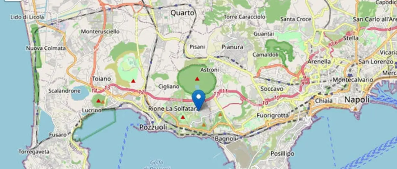 Un nuovo sciame sismico scuote i Campi Flegrei. Scossa avvertita anche a Napoli, gente in strada