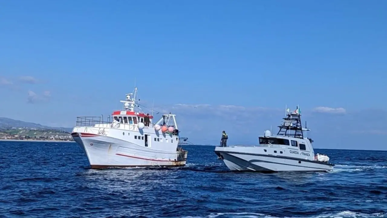 Controlli della Guardia di finanza in mare, in Calabria più di 600 interventi nel periodo estivo