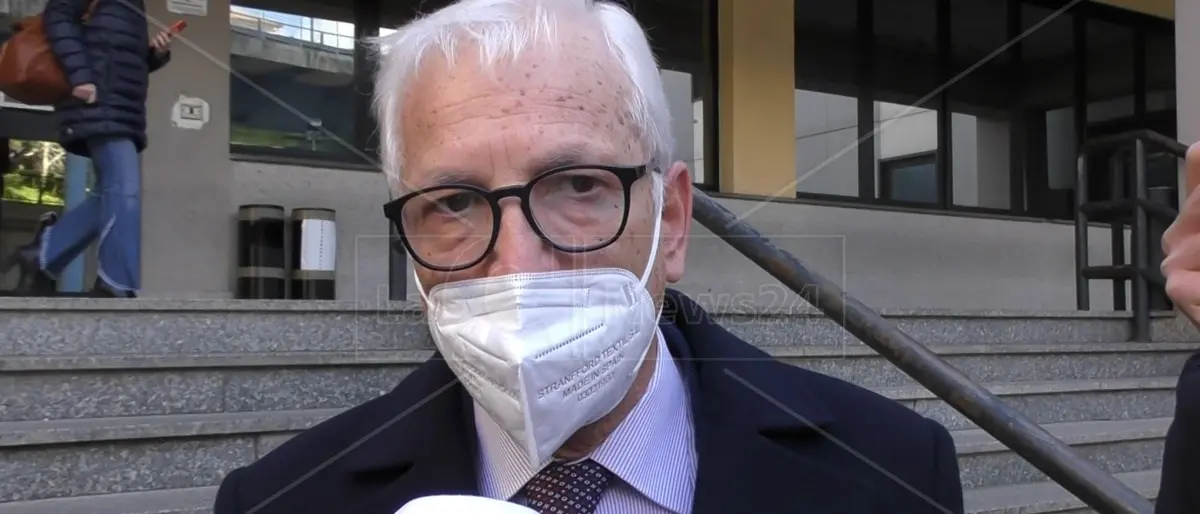 Indagato Vincenzo Ioppoli, l’avvocato avrebbe agevolato una candidata nell’esame per l’abilitazione forense