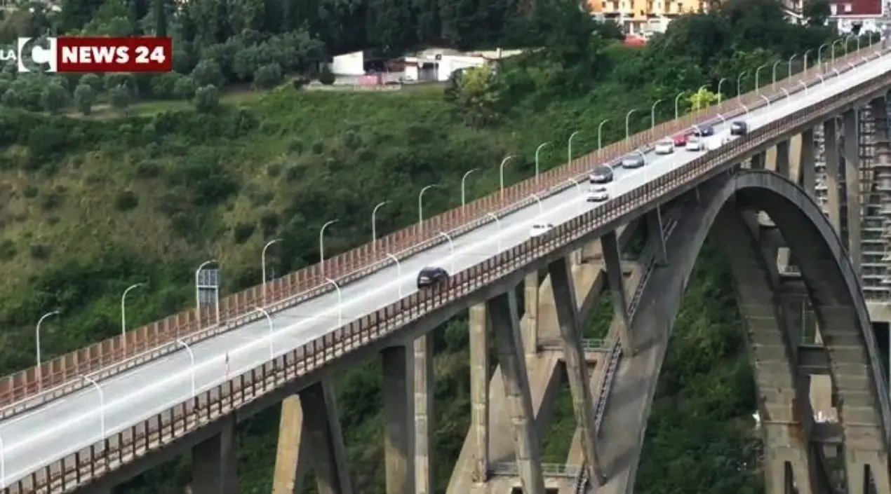 Malta scadente per i lavori sul ponte di Catanzaro, annullato il ripristino dei domiciliari per il maresciallo Marinaro