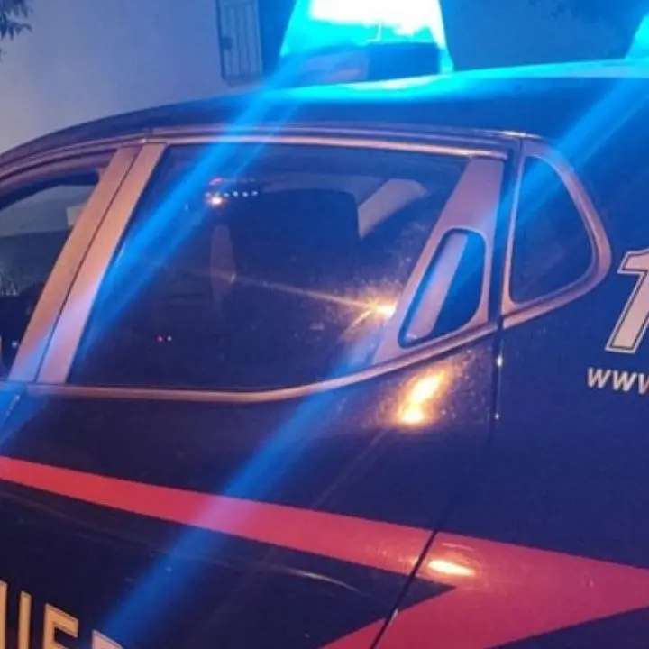 Galatro, incendia l’auto del marito con l’aiuto di un minorenne: identificati dai carabinieri