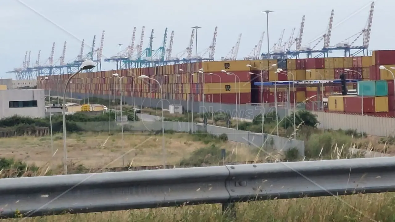 Porto di Gioia Tauro, il 17 ottobre il flash mob contro la direttiva Ue che lo mette a rischio