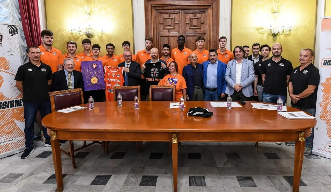 La nuova Viola Reggio Calabria: sponsor e novità per il Pianeta Viola. Domenica sfida all’ex Bolignano