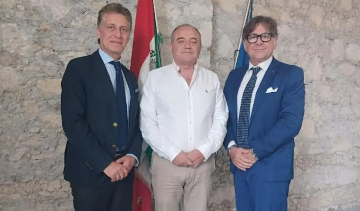 Il presidente della Camera di commercio e di Unindustria Calabria da Gratteri: «Ha tracciato una via nuova»