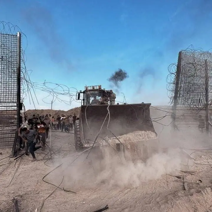 In Israele 600 morti e 2000 feriti, il primo ministro Netanyahu: «Non è un’operazione, siamo in guerra»
