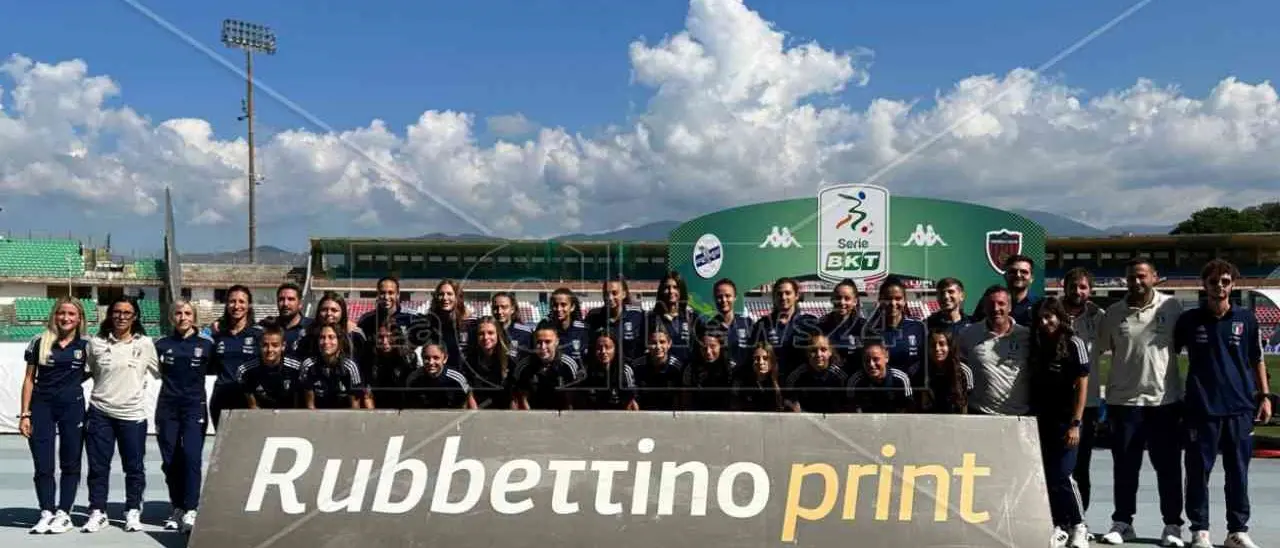 La Nazionale under 17 femminile a Cosenza: domani al Marulla la presentazione di Francia-Italia