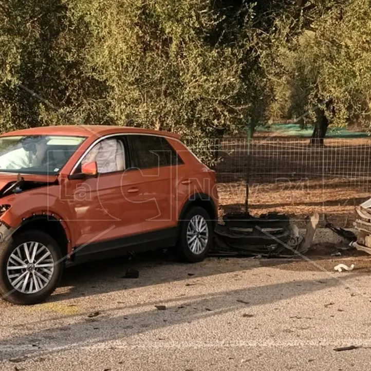 Incidente tra Nicotera e Rosarno, scontro tra due auto: una donna trasportata in ospedale