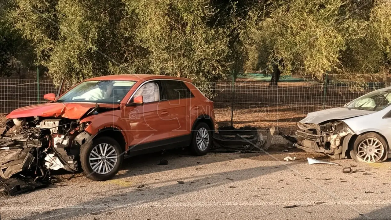 Incidente tra Nicotera e Rosarno, scontro tra due auto: una donna trasportata in ospedale