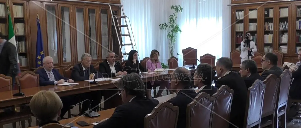 Intimidazioni agli imprenditori, il prefetto di Catanzaro: «Non ci si deve piegare a comportamenti mafiosi»