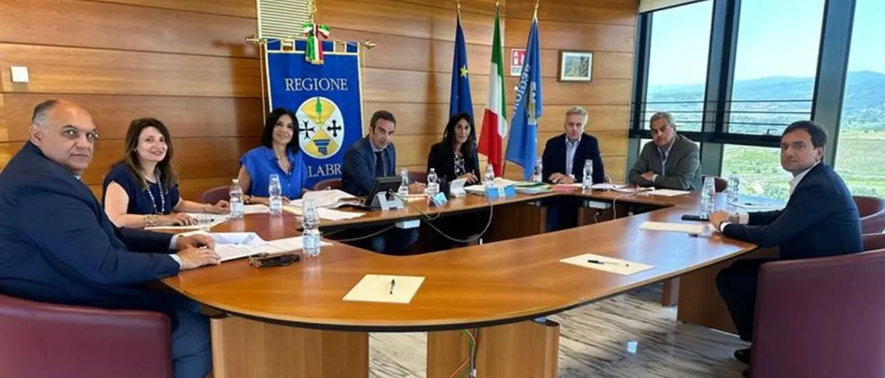 Regione: ok della giunta a 129 mln per gli aeroporti, riprogrammati altri 100 per infrastrutture e trasporti