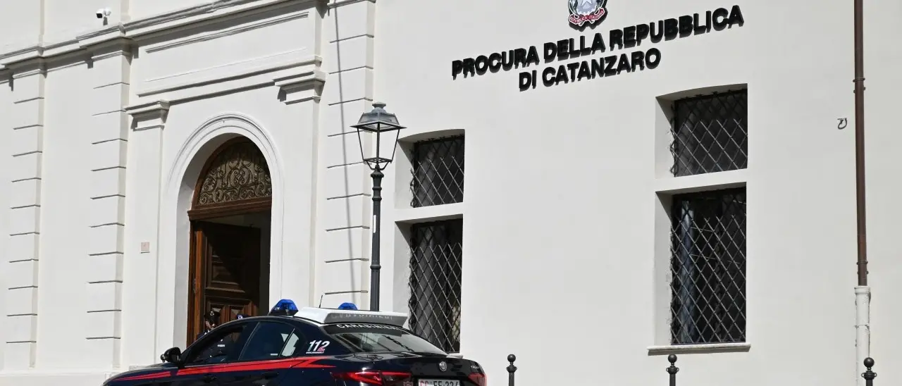 ’Ndrangheta, la Dda di Catanzaro conclude le indagini per 285 persone: ci sono anche politici e professionisti