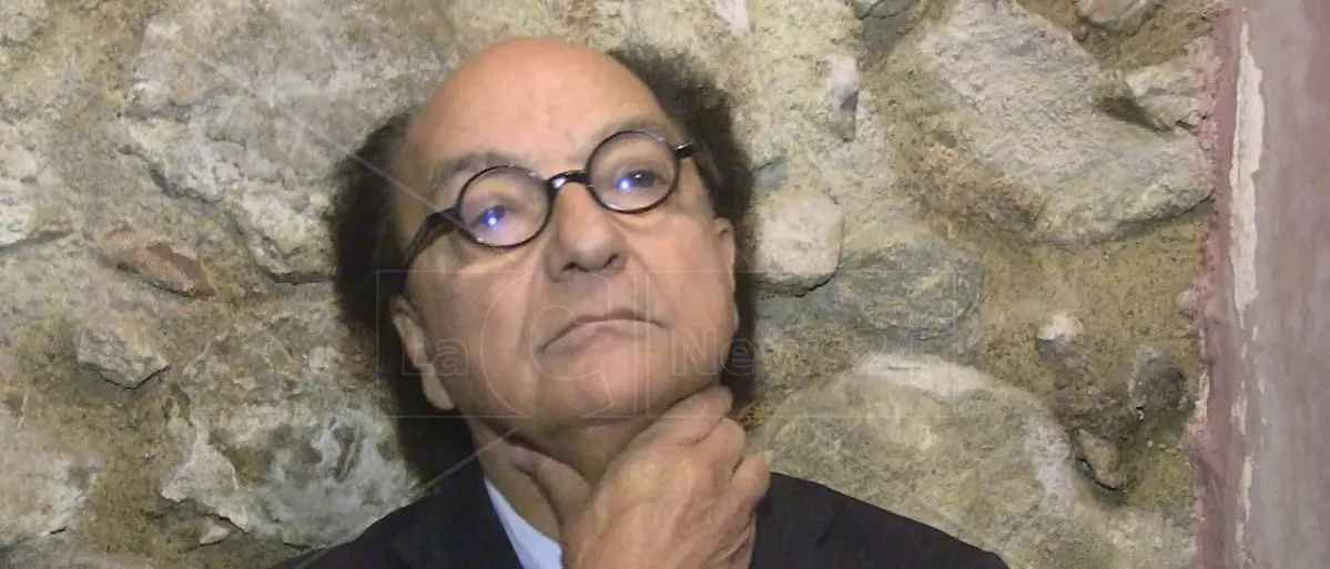 Cosenza, il clima si fa sempre più rovente nel silenzio di Guarascio\n