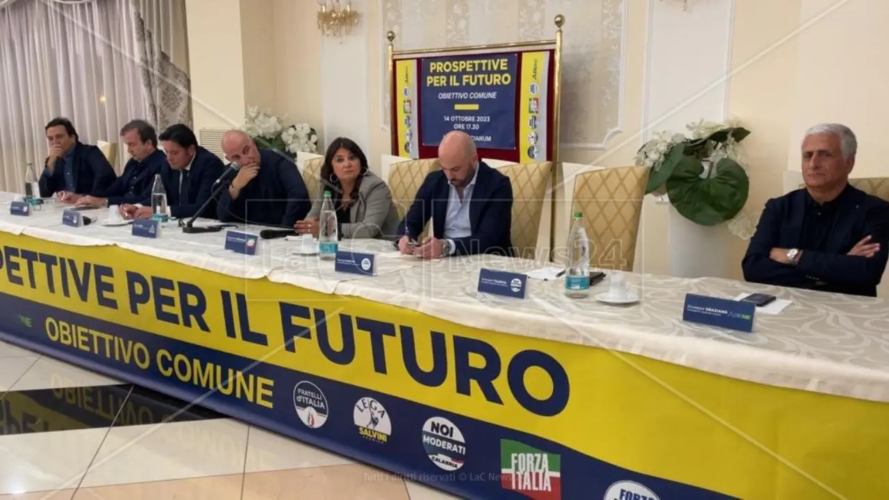 Corigliano Rossano, il centrodestra scalda i motori in vista delle elezioni: la partita è aperta