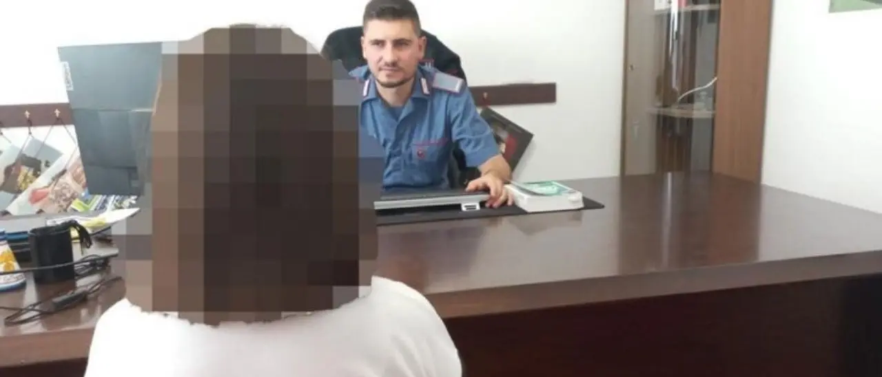 Presunti abusi su studentesse minorenni, arrestato dirigente scolastico nel Catanese