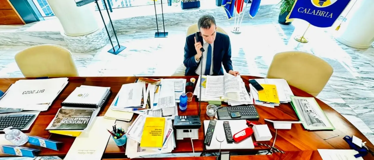 Prima Minenna, adesso l’arresto di Medaglia: la sfortuna (e l’ossessione) di Occhiuto per le nomine