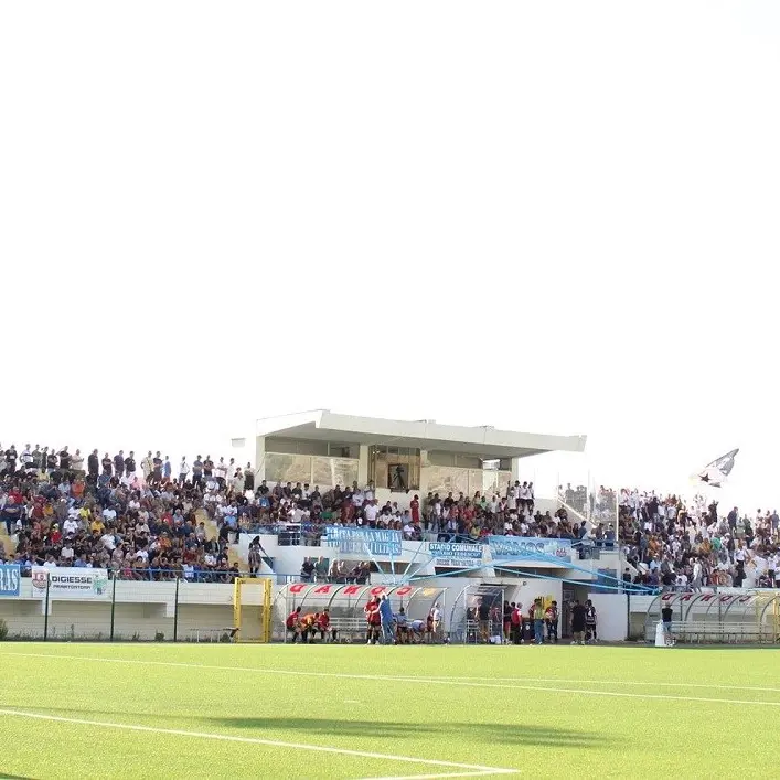 Dilettanti: pubblico delle grandi occasioni per il derby fra il Praia Tortora e lo Scalea