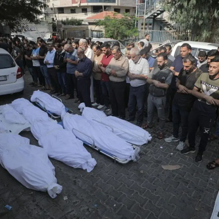 Gaza, almeno 3200 morti dall’inizio dei combattimenti. Save the Children: «Più di 1000 sono bambini»