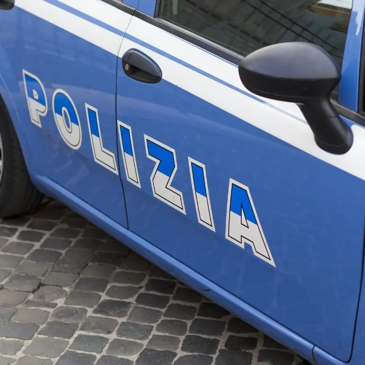 Droga, studente universitario arrestato a Rende: rinvenuti coca, hashish e oltre 4,5 chili di marijuana