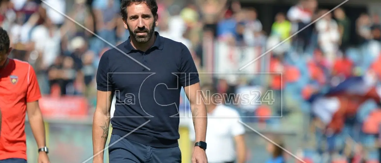 Verso Sampdoria-Cosenza, Caserta prepara l’assalto ai blucerchiati: in avanti stuzzica l’idea “fab four”