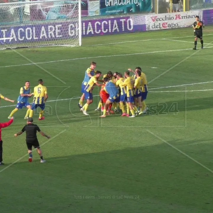 Il Lamezia Terme batte la Vibonese ai rigori e passa il turno in Coppa Italia Serie D