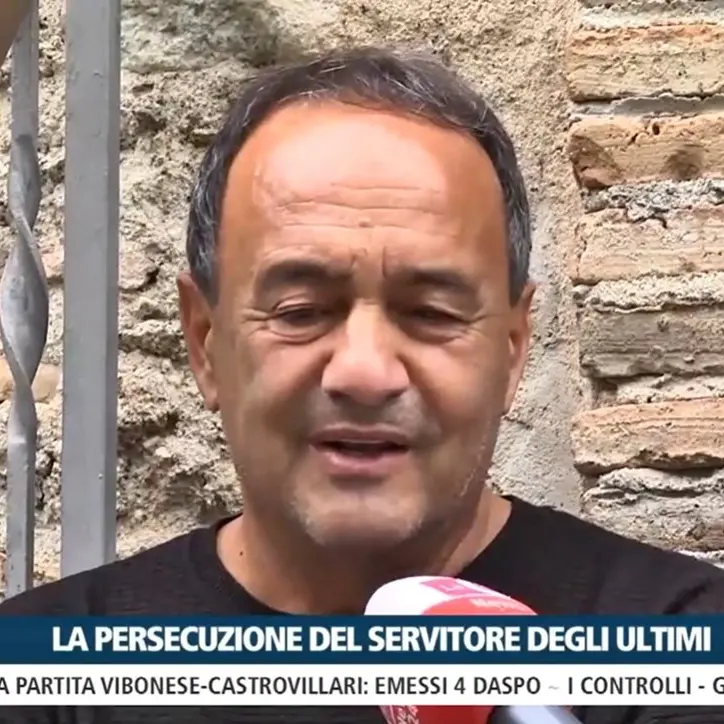 Lucano: «Contrasto evidente tra quello che vivevamo a Riace e le accuse, ora andiamo avanti»