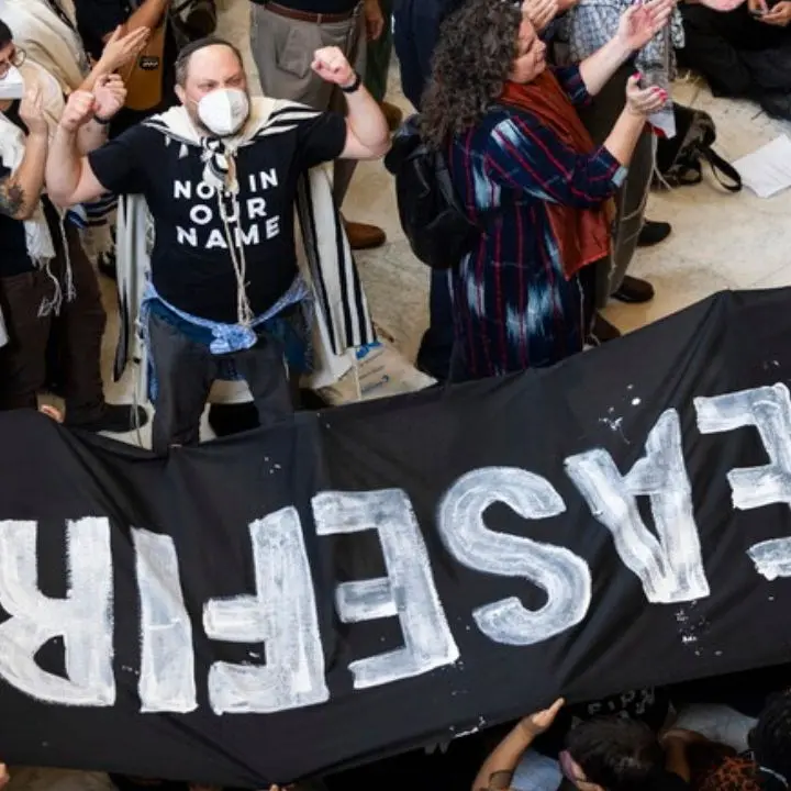 Stati Uniti, manifestazione ebraica a favore di Gaza al Campidoglio: 500 arresti