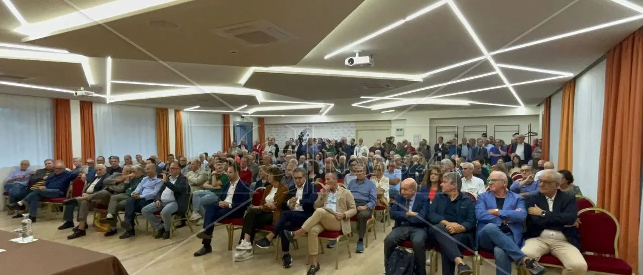 Città unica di Cosenza, la “resistenza” parte da Rende: pronta la composizione di un comitato
