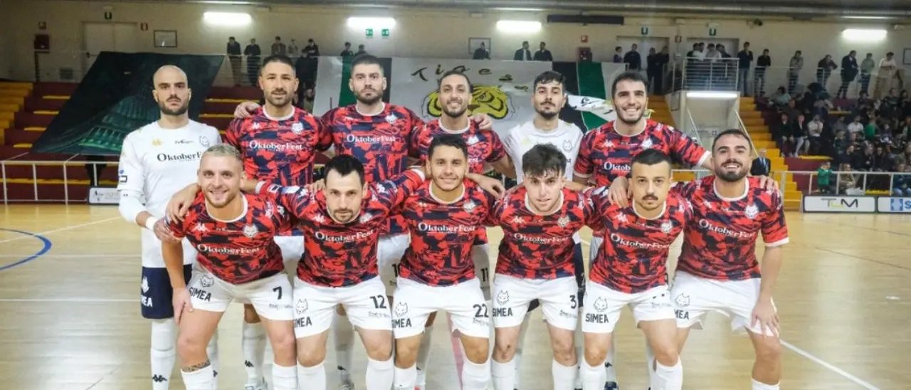 Calcio a 5, la Pirossigeno Cosenza conquista il primo punto in Serie A: a Torino finisce 3-3