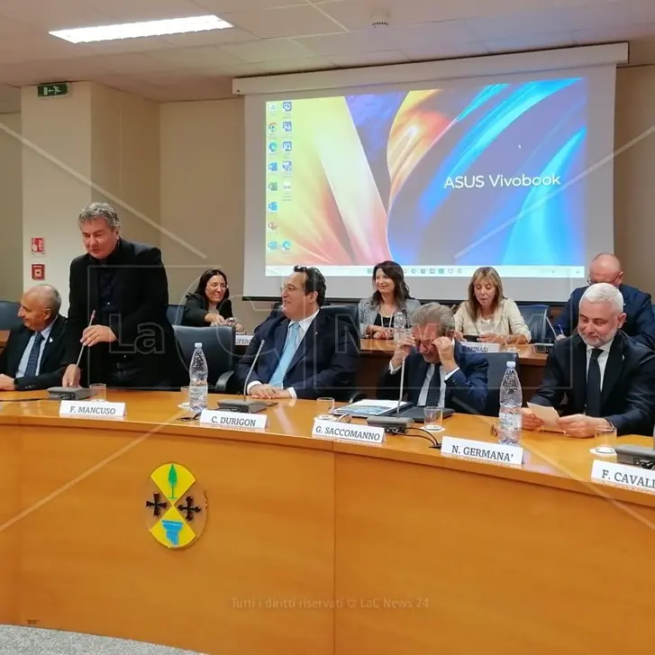 Ponte sullo Stretto, la Lega fa il punto con il sottosegretario Durigon: «Professionalità essenziali per affrontare la sfida»