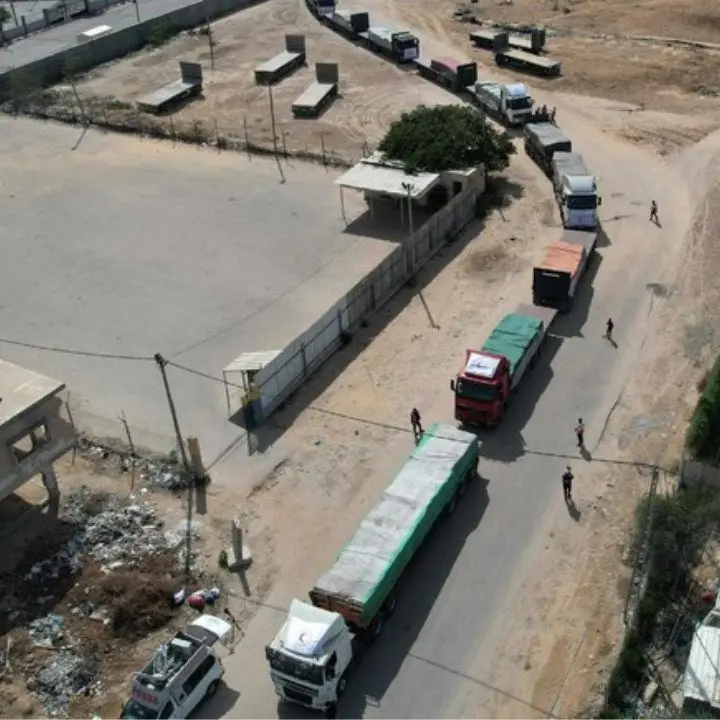 A Gaza 20 camion carichi di aiuti umanitari ma il valico di Rafah chiude nuovamente