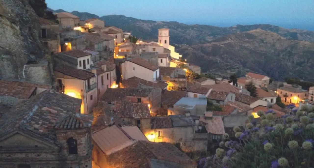 Sportelli linguistici, Metrocity rettifica: reintegrati Bova e Condofuri\n