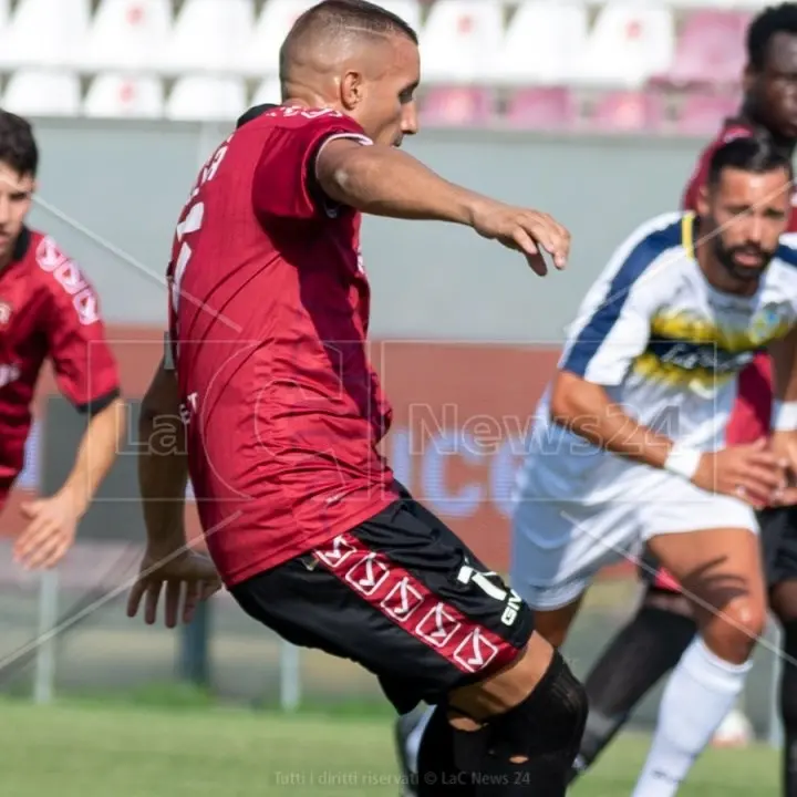 LFA Reggio Calabria-Sant’Agata 1-2, cronaca, tabellino e voti. Lo Grande affonda gli amaranto nel recupero