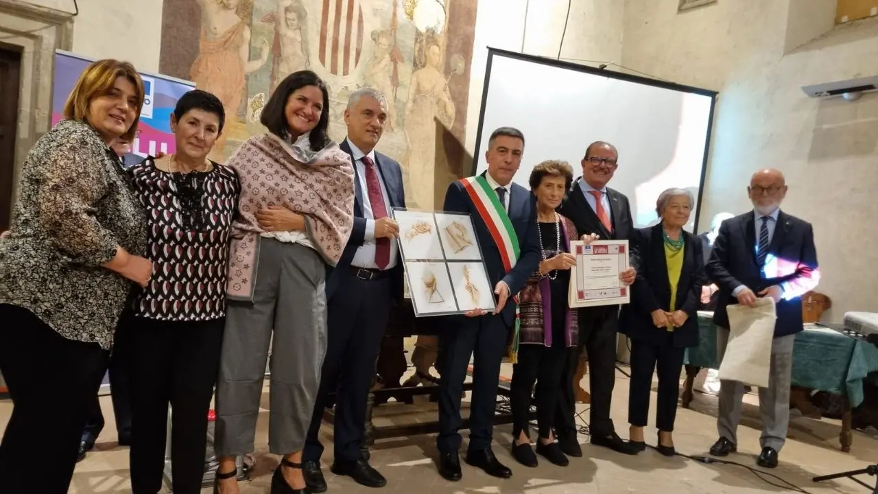 Zungri, primo premio al concorso internazionale Unesco “La Fabbrica del Paesaggio” per le Grotte degli Sbariati