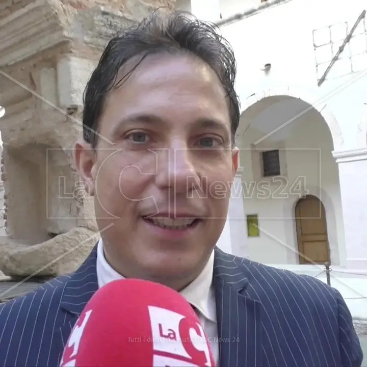 Elezioni a Corigliano Rossano, Lefosse (Azione): «Mai con Stasi». E fa l’occhiolino al centrodestra: «Parliamo con tutti»