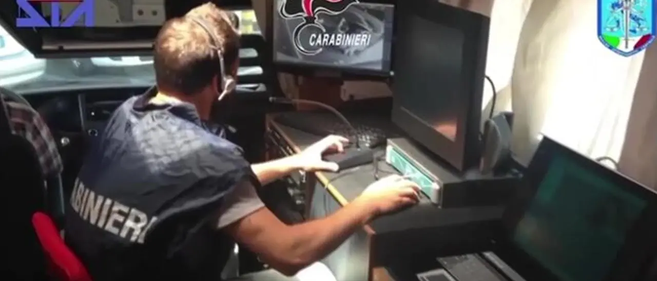 ‘Ndrangheta, il gip di Milano: «Summit tra sei cosche calabresi per spartirsi il business dei rifiuti»