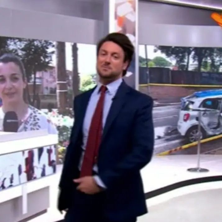 Giambruno lascia la conduzione del “Diario del giorno”, l’ex compagno della Meloni «dispiaciuto per l’imbarazzo creato»