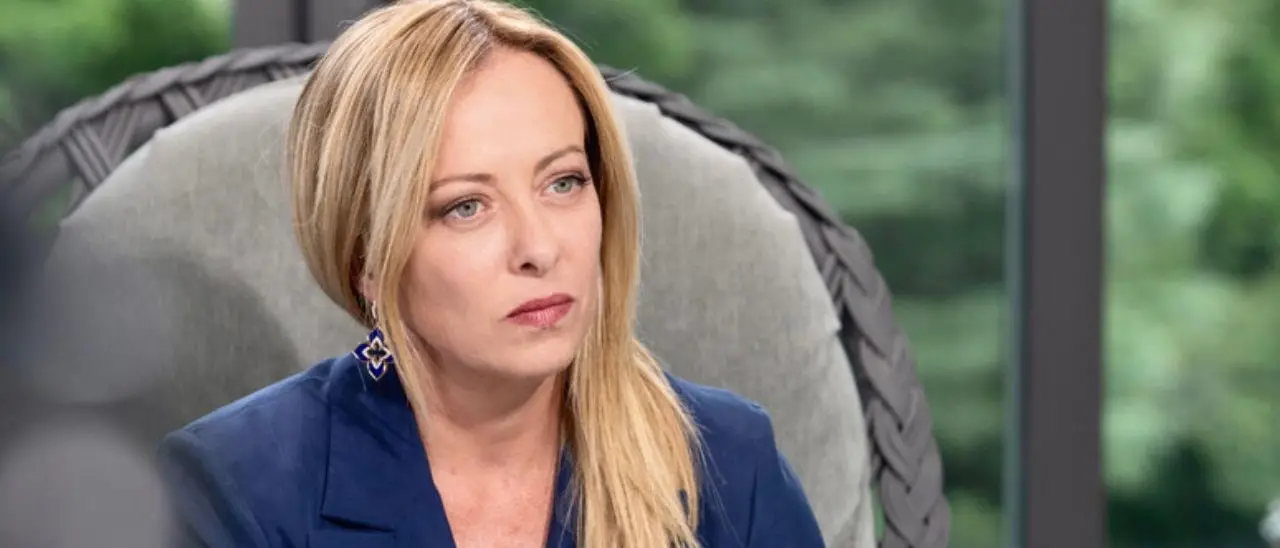Video hard con il viso di Giorgia Meloni: a processo padre e figlio per la manipolazione digitale