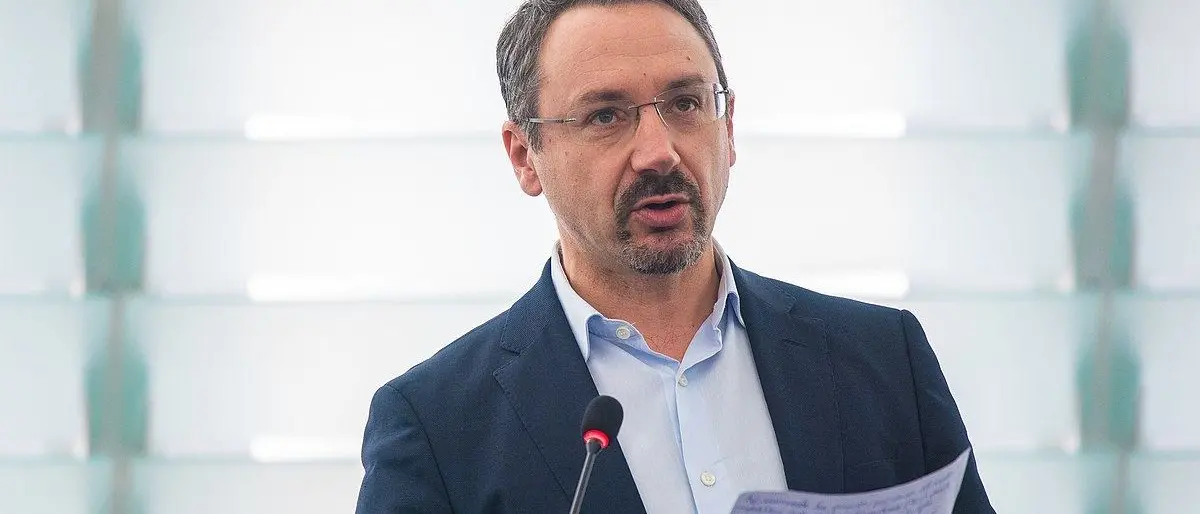 Divario Nord-Sud, l’europarlamentare Pedicini: «Può essere appianato usando gli strumenti Ue»