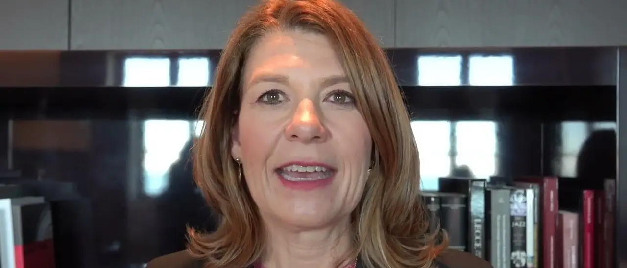 Il console degli Stati Uniti a Napoli Tracy Roberts-Pounds in visita a Reggio Calabria e al porto di Gioia Tauro