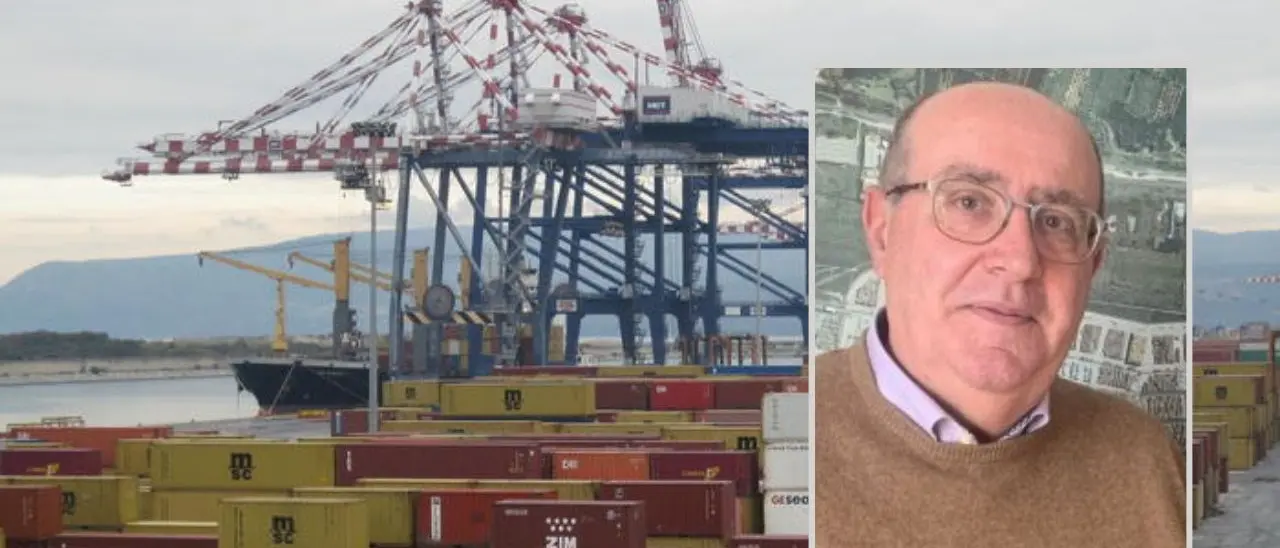 Il segretario generale dell’Autorità portuale precisa: «Non mi sono dimesso per il caso Scarcella»