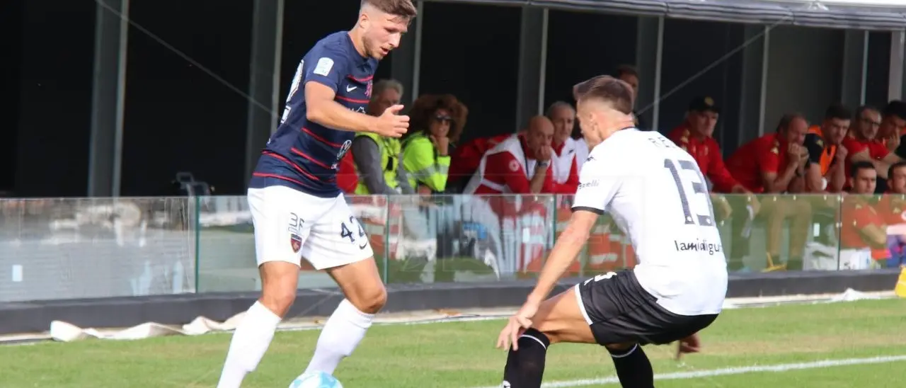 Spezia-Cosenza, un punto a testa e qualche rammarico nel finale: in Liguria finisce 0-0
