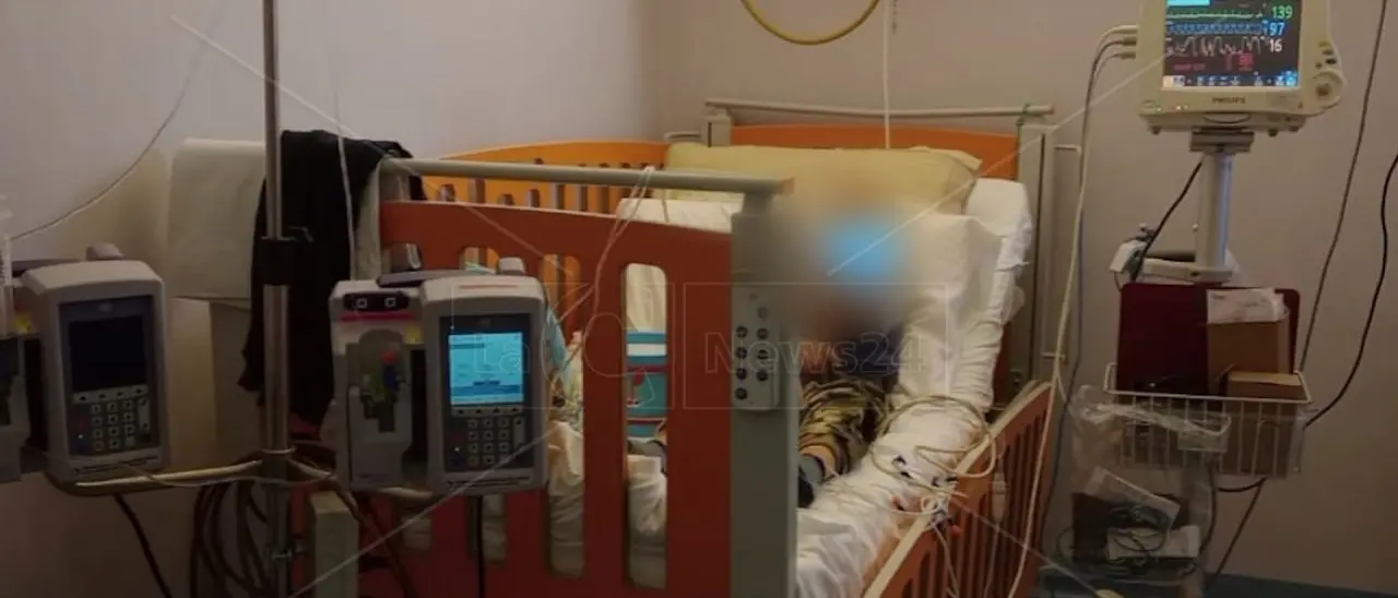 Cosenza, affetto da un raro tumore tra pochi giorni compirà 5 anni in ospedale: valanga di regali per il piccolo