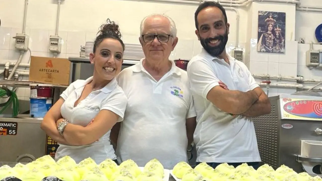 Il cedro come ingrediente principe in gelateria, la storia di Nella e Francesco tornati in Calabria per far nascere Cydrus